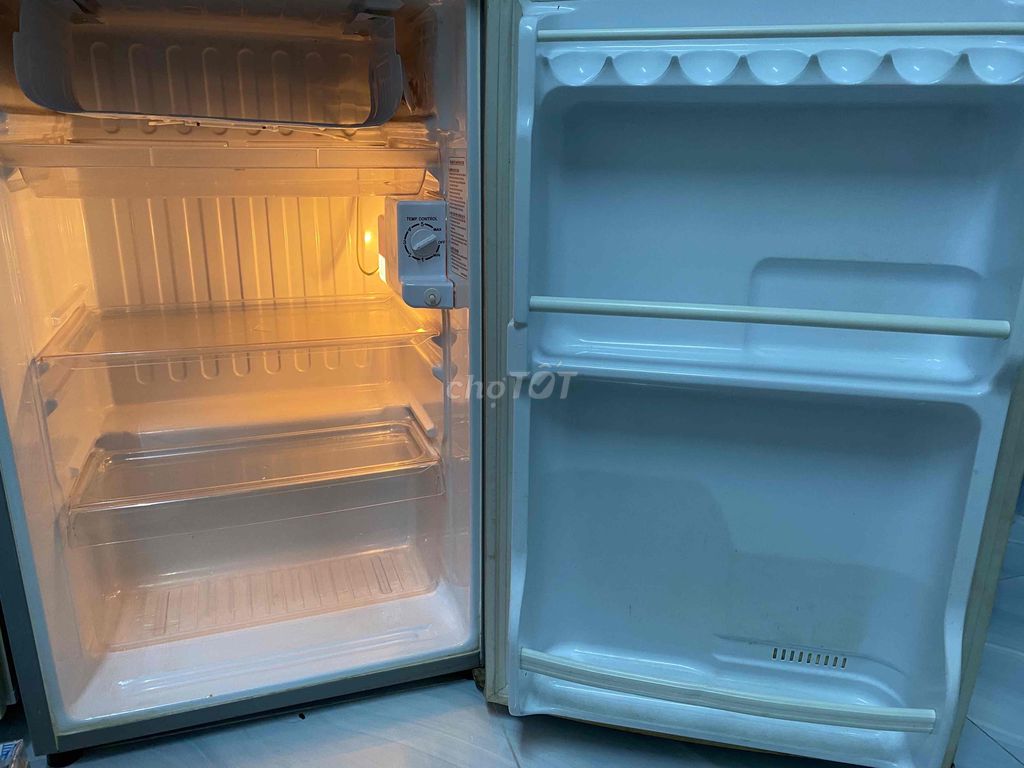 Thanh lý tủ lạnh mini 90l - Quận 6
