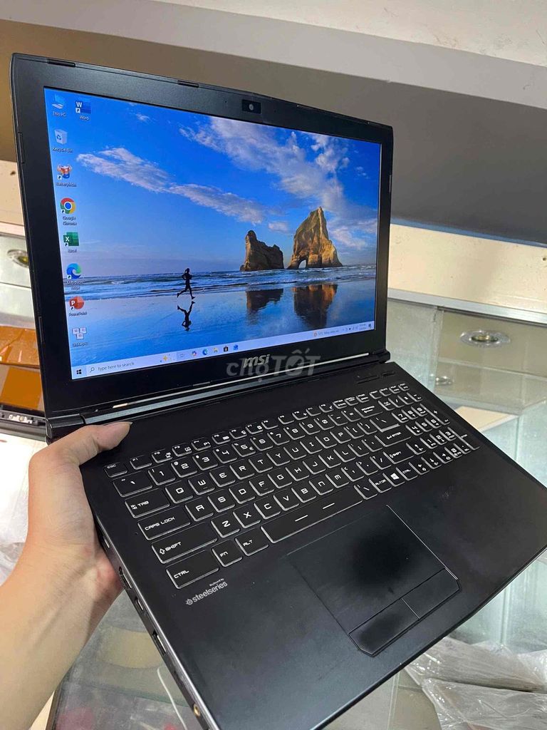 Laptop MSI i7-7700HQ 8GB/256GB 15.6 inch. Mua bán Laptop tại Quận Gò Vấp Tp Hồ Chí Minh được đăng bởi Thanh lí cầm đồ hình 1
