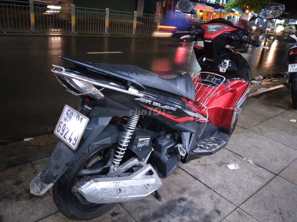 0988712522 - Air Blade 125cc.xe đẹp.còn dán keo.tp chính chủ.