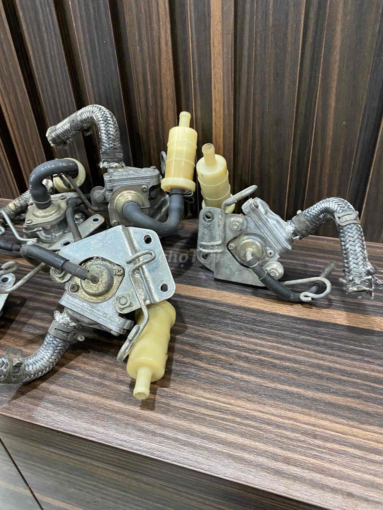 cục xử lý khí thải-cục bơm-cục hơi weve thái 2004. Mua bán Phụ tùng xe tại Thành phố Dĩ An Bình Dương được đăng bởi hà an hình 3