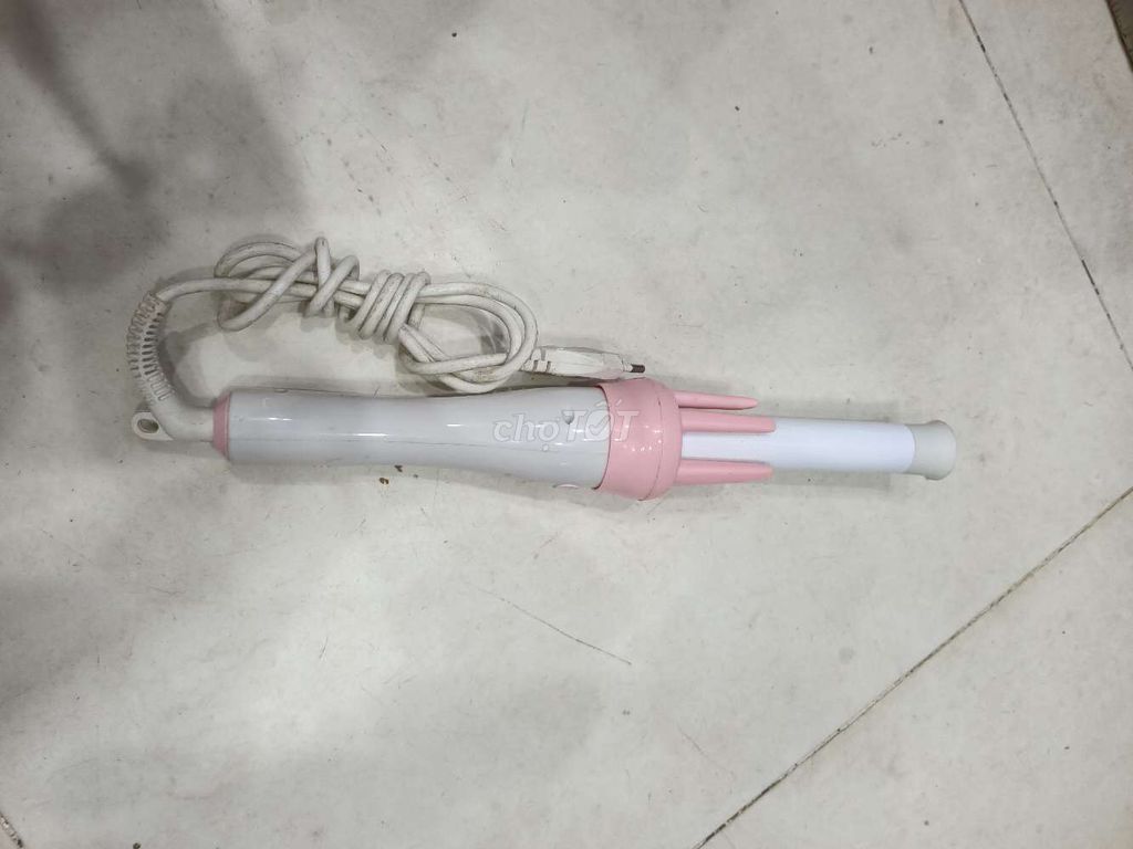 Máy uốn tóc VIO Trắng, Hồng Còn mới. Mua bán Phụ kiện thời trang khác tại Quận Cẩm Lệ Đà Nẵng được đăng bởi Anh Khoa hình 1