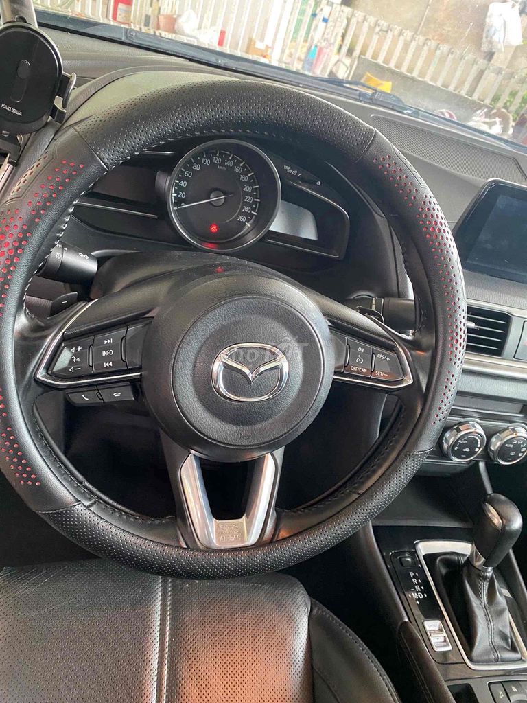 Mazda 3 2019 Đen. Mua bán Ô tô tại Huyện Bàu Bàng Bình Dương được đăng bởi Sol Sol hình 4