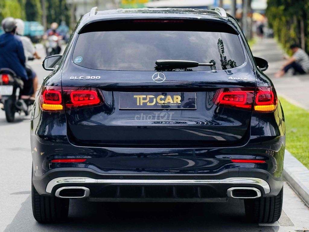 GLC300 4MATIC - 33000 KM XANH CAVANSITE. Mua bán Ô tô tại Quận Bình Tân Tp Hồ Chí Minh được đăng bởi Huỳnh Thiên Bảo hình 4