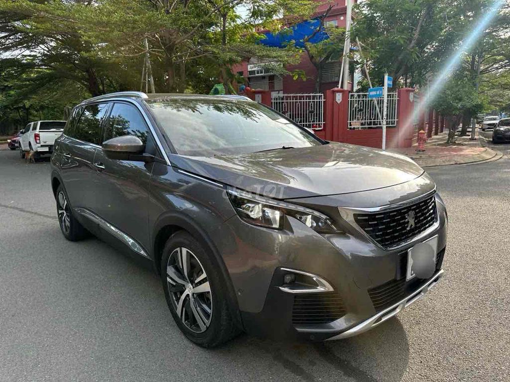 Peugeot 5008 2018 photo 3