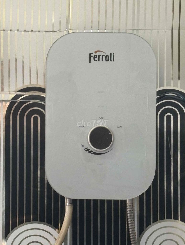 Máy tắm nóng lạnh Ferroli Trắng. Mua bán Thiết bị vệ sinh, nhà tắm tại Huyện Bình Chánh Tp Hồ Chí Minh được đăng bởi Trinh hình 1