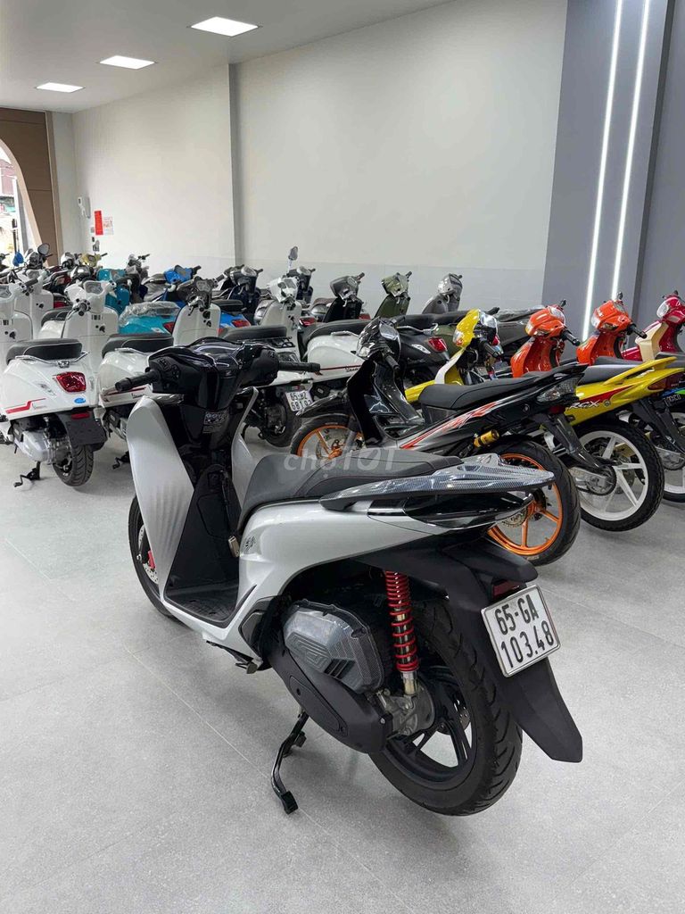 SH160 Abs 2024 Bạc Porsche siêu lướt Hỗ trợ góp. Mua bán Xe máy tại Quận Cái Răng Cần Thơ được đăng bởi Cửa Hàng Xe Máy Quang Sang hình 4