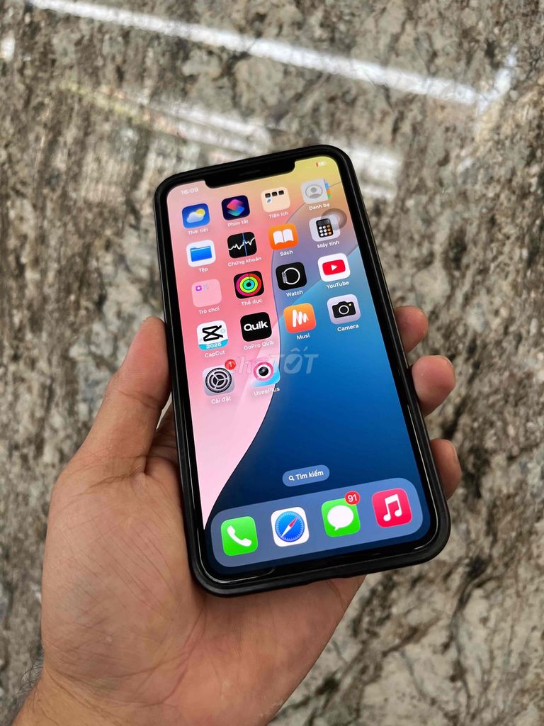 bán iPhone xs maã quốc tế 256G full nứt lưng