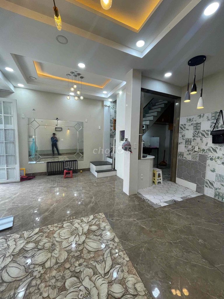 NHÀ ĐẸP 5 x 12.5 - HẺM XE HƠI 4M THÔNG - KO QUY HOẠCH - NGỘP BANK