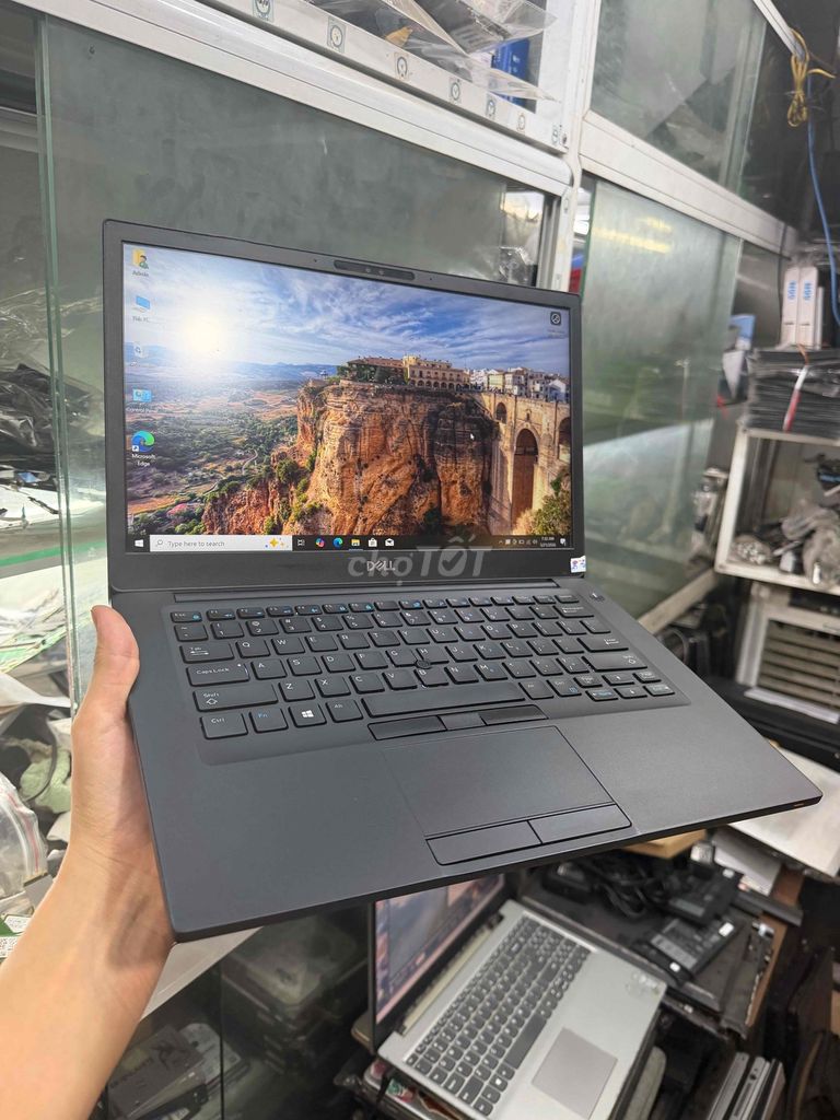 Dell Latitude 7490 i7 8650U 14 inch 8GB/256GB. Mua bán Laptop tại Quận Hai Bà Trưng Hà Nội được đăng bởi Laptop cũ lê thanh nghị hình 1