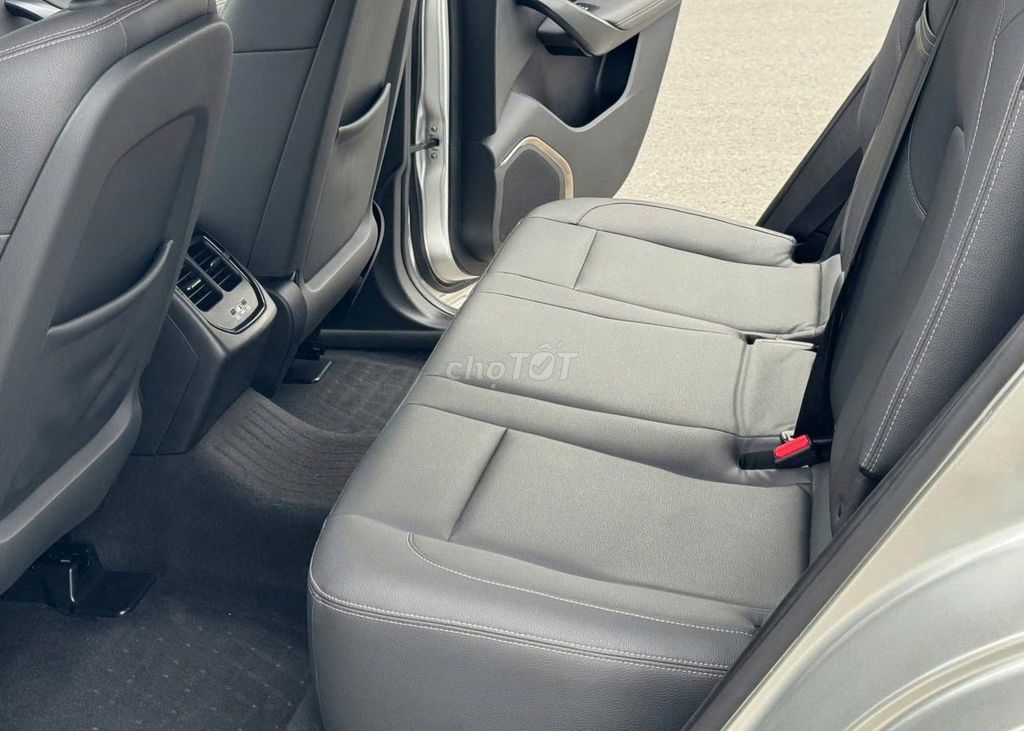 Vinfast VF8 Eco 2022 Trắng Nội Thất Đen. Mua bán Ô tô tại Quận Lê Chân Hải Phòng được đăng bởi Vinfast Ocean Park Gia Lâm Hà Nội hình 8