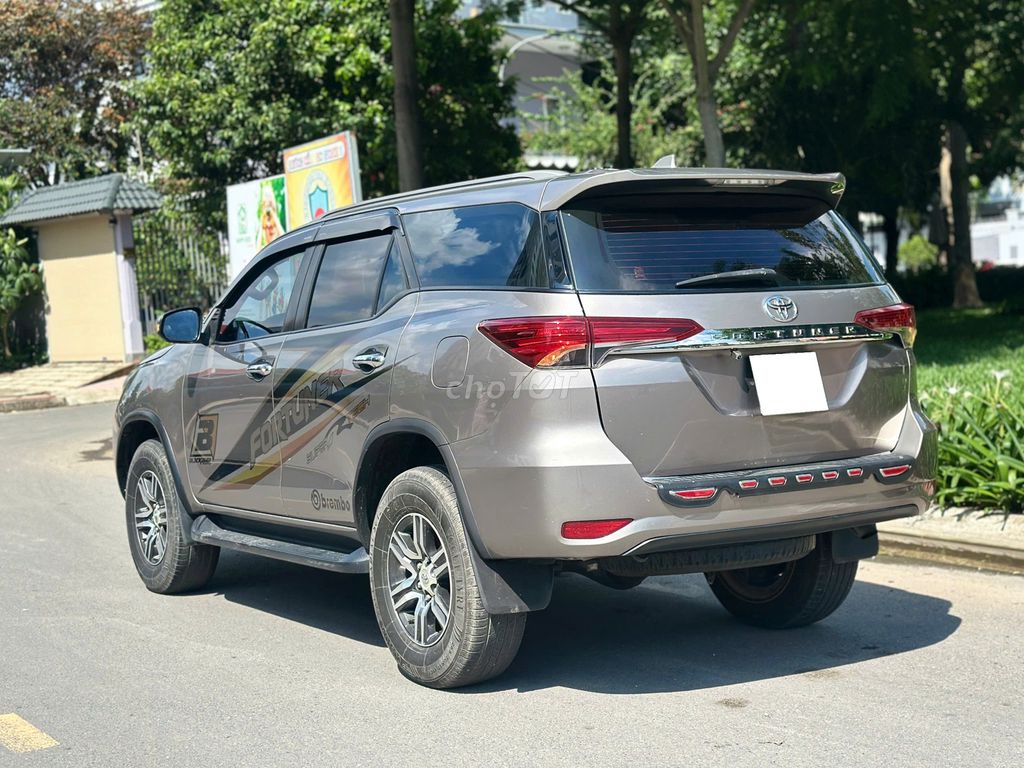Toyota Fortuner 2020 số tự động máy dầu. Mua bán Ô tô tại Quận 12 Tp Hồ Chí Minh được đăng bởi Thu 381 hình 4