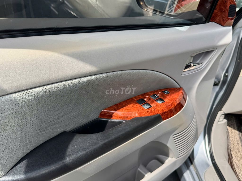 Mitsubishi Grandis 2006 Bạc 78.000 km cọp hiếm. Mua bán Ô tô tại Quận 12 Tp Hồ Chí Minh được đăng bởi Danh 631 hình 10