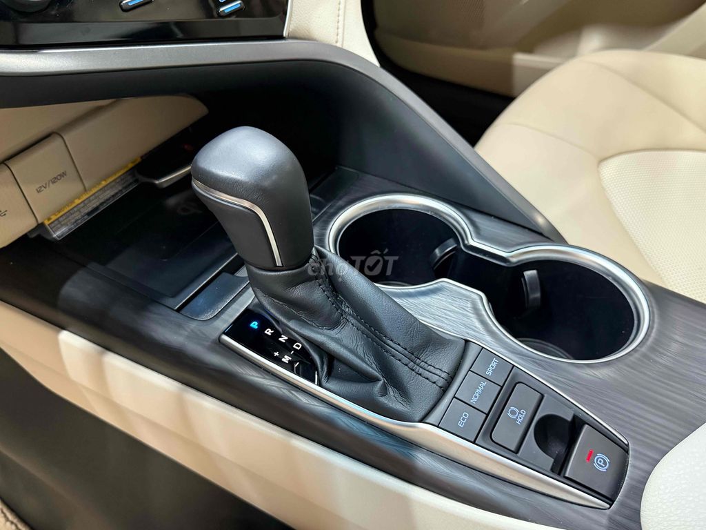 Toyota Camry 2.0Q 2022 lướt giá tốt ạ. Mua bán Ô tô tại Thành phố Thủ Đức Tp Hồ Chí Minh được đăng bởi Bá Lộc hình 9