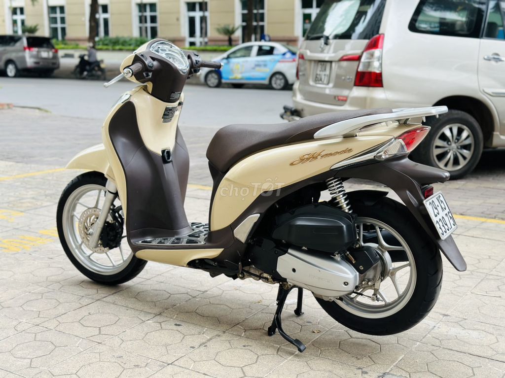 Honda SH Mode 125 Fi kem 2019 Biển Hà Nội 1Chủ. Mua bán Xe máy tại Quận Cầu Giấy Hà Nội được đăng bởi TUẤN MINH hình 2