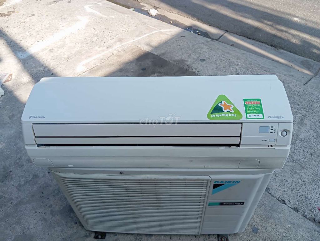 Máy lạnh daikin 1.5 ngựa.máy tiết kiệm điện