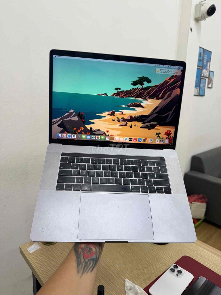 Apple Macbook Pro 2015 i7 15 inch 32GB/512GB Xám. Mua bán Laptop tại Quận Đống Đa Hà Nội được đăng bởi TP Hanoi Mobile hình 1