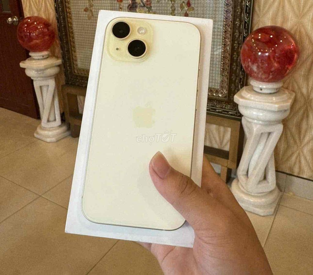 iPhone 15 Plus 256GB Vàng JA pin 88. Mua bán Điện thoại tại Quận 3 Tp Hồ Chí Minh được đăng bởi Nam Á Mobile hình 1