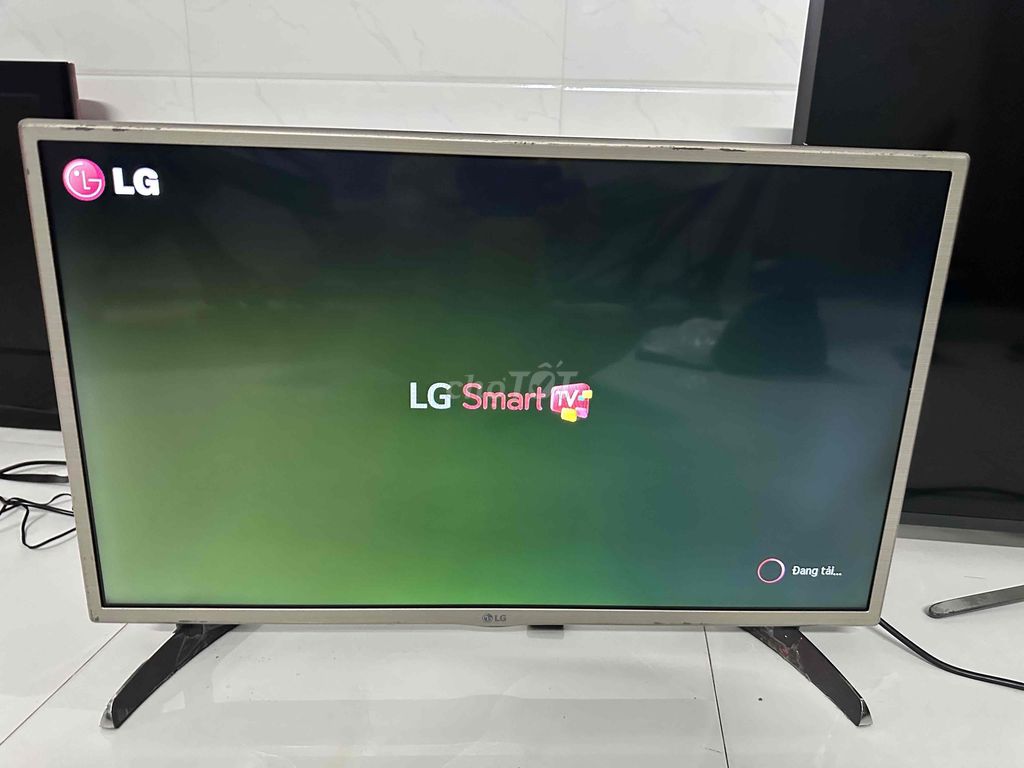 Tivi LG 32 inch Wifi Xám. Mua bán Tivi, Âm thanh tại Thành phố Mỹ Tho Tiền Giang được đăng bởi Trang hình 1