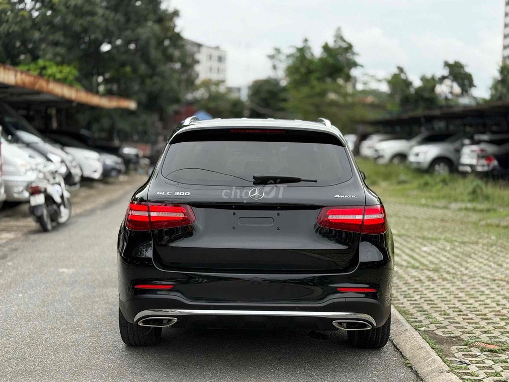 Mercedes Benz GLC 2019 300 4Matic - 80000 km. Mua bán Ô tô tại Quận Cầu Giấy Hà Nội được đăng bởi Auto 6666 hình 7