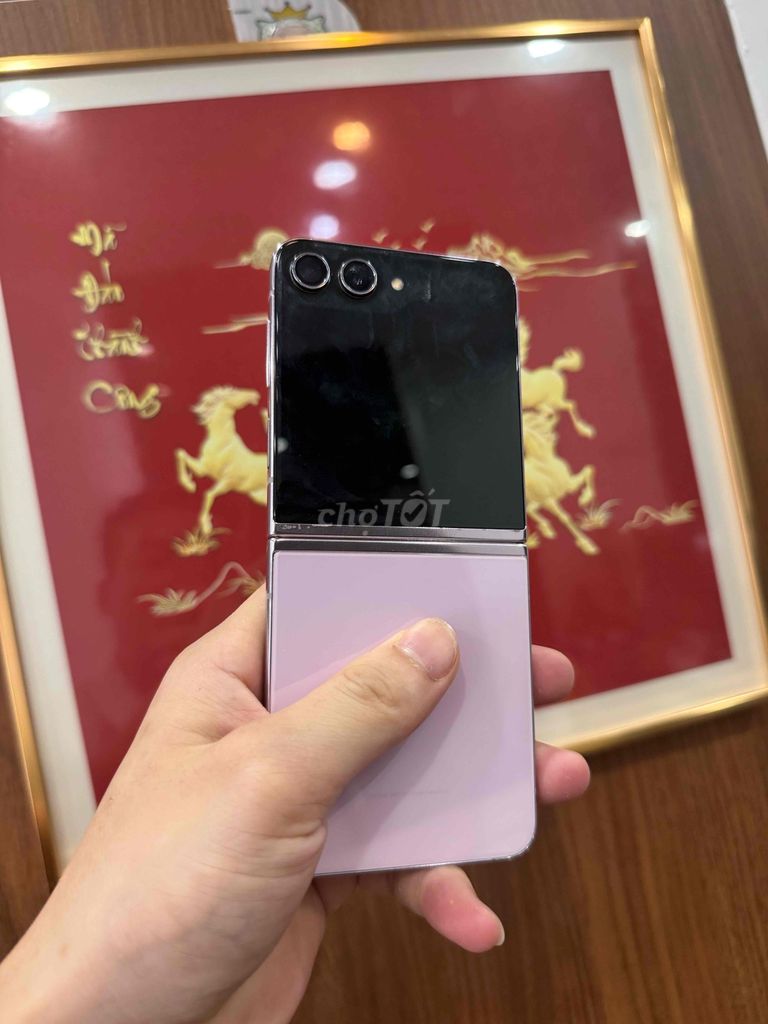 Samsung Z Flip5 8GB/512GB Tím. Mua bán Điện thoại tại Quận Hoàng Mai Hà Nội được đăng bởi nguyễn văn thắng hình 1