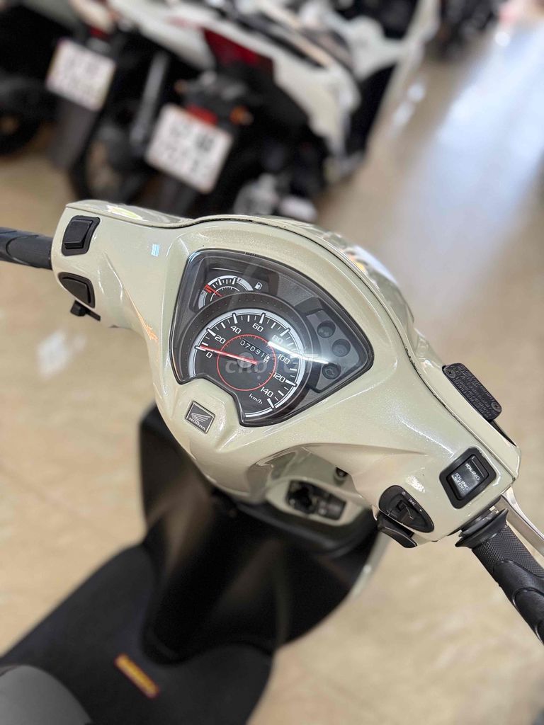 Vision Fi. Mua bán Xe máy tại Thành phố Buôn Ma Thuột Đắk Lắk được đăng bởi ĐàM tý hình 6