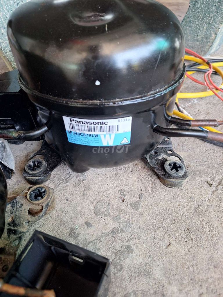 Máy nén tủ lạnh Panasonic SFJ4BC87RLW. Mua bán Tủ lạnh tại Huyện Cần Giuộc Long An được đăng bởi HUNG NGUYEN hình 1