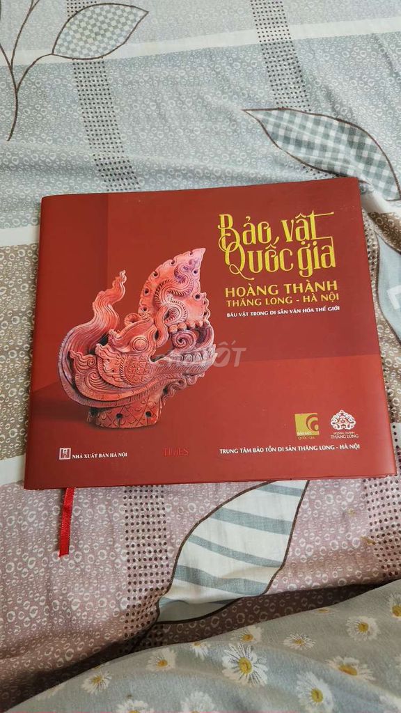 Sách Bảo vật Quốc gia Bìa cứng. Mua bán Sách tại Quận Ba Đình Hà Nội được đăng bởi Nguyen Phuong Anh hình 1