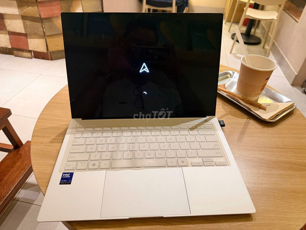 Asus ZenBook S 14 OLED Bạc Như mới. Mua bán Laptop tại Thị xã Từ Sơn Bắc Ninh được đăng bởi Lê Đức Thiện hình 1