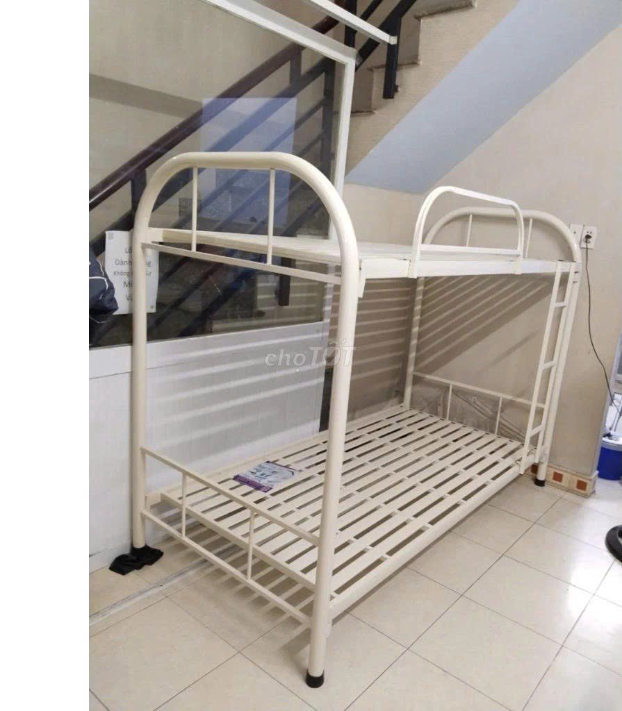 Giường tầng + Giường tầng – Giường tầng – Giường }. Mua bán Giường, chăn ga gối nệm tại Quận 8 Tp Hồ Chí Minh được đăng bởi Tổng Kho Nội Thất Sài Gòn hình 1