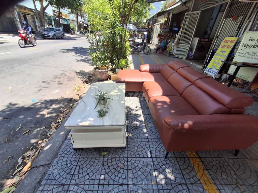 Cần Thanh lý bộ Ghế Sofa chữ L 2.8m kèm bàn. Mua bán Bàn ghế tại Quận Cẩm Lệ Đà Nẵng được đăng bởi Nguyễn Gia hình 1