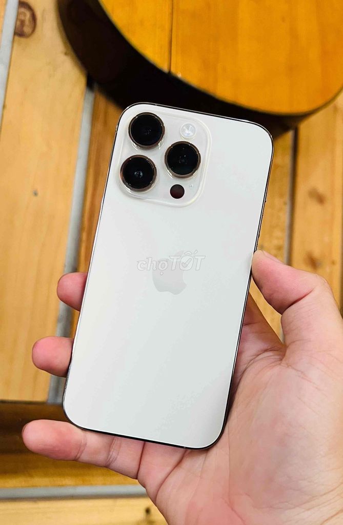 Apple iPhone 14 Pro 128GB Vàng. Mua bán Điện thoại tại Huyện Bình Chánh Tp Hồ Chí Minh được đăng bởi Nguyễn Phước Thành hình 1
