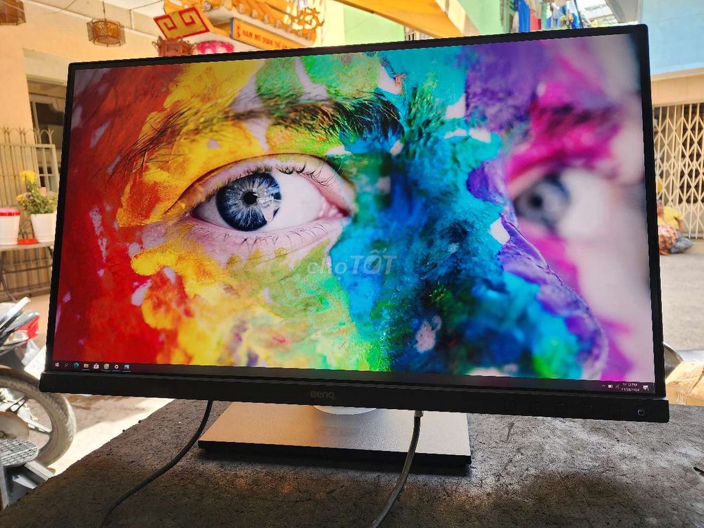 BENQ SW271-B 27INCH FULL VIỀN IPS 4K ĐỒ HỌA