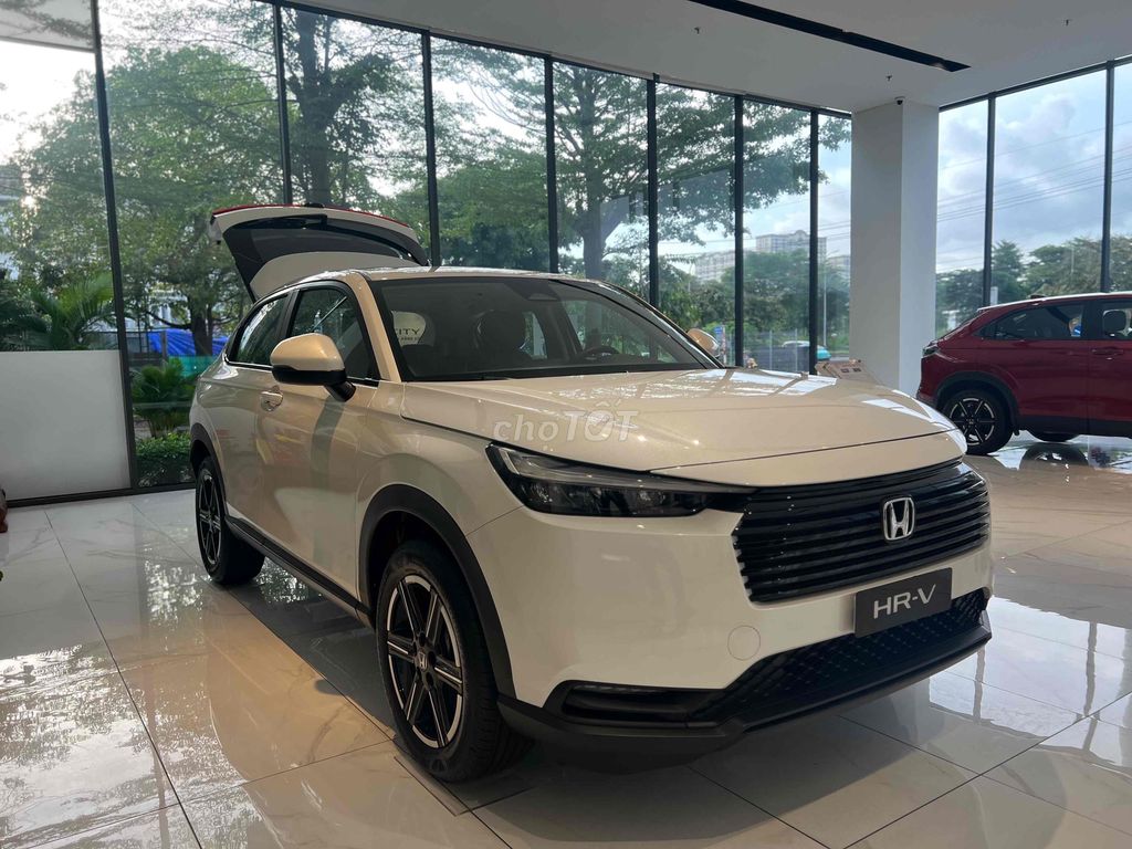 Honda HR-V 2025 G, vay ngân hàng bao đậu. Mua bán Ô tô tại Quận 7 Tp Hồ Chí Minh được đăng bởi SHOWROOM HONDA ÔTÔ QUẬN 7 hình 2