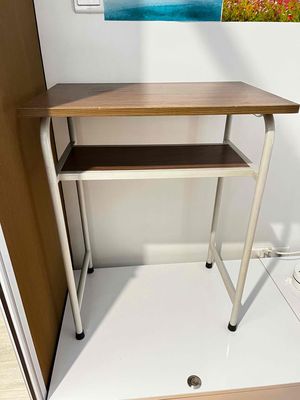 Bàn học gọn có móc treo kiểu Nhật 120.000đ. Mua bán Bàn ghế tại Quận Nam Từ Liêm Hà Nội được đăng bởi chibi
