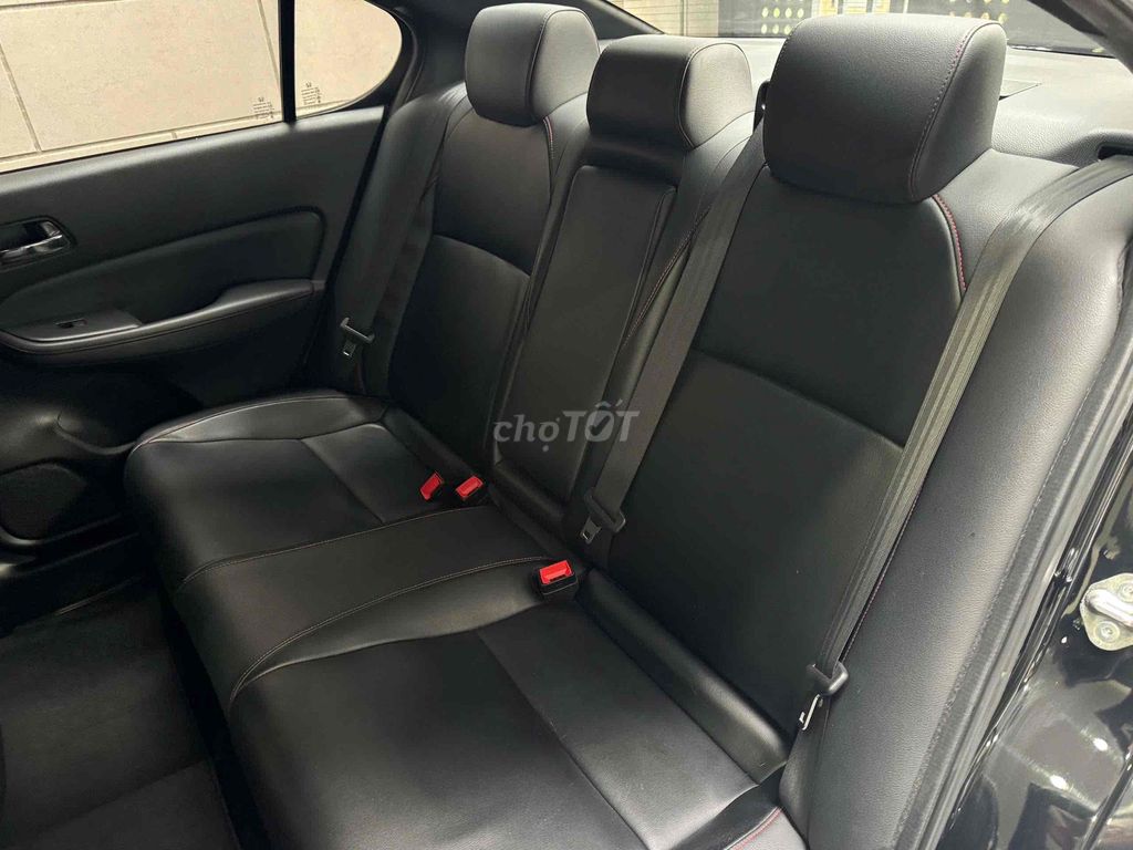 Kia Sedona sản xuất 2019 máy dầu bản Full. Mua bán Ô tô tại Quận Tân Bình Tp Hồ Chí Minh được đăng bởi Cương hình 8