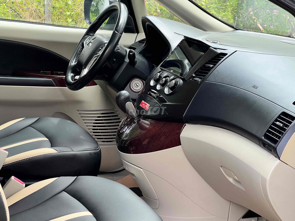 Mitsubishi Grandis sx 2009 xe trùm mền cực chất!. Mua bán Ô tô tại Quận 6 Tp Hồ Chí Minh được đăng bởi Phong hình 12