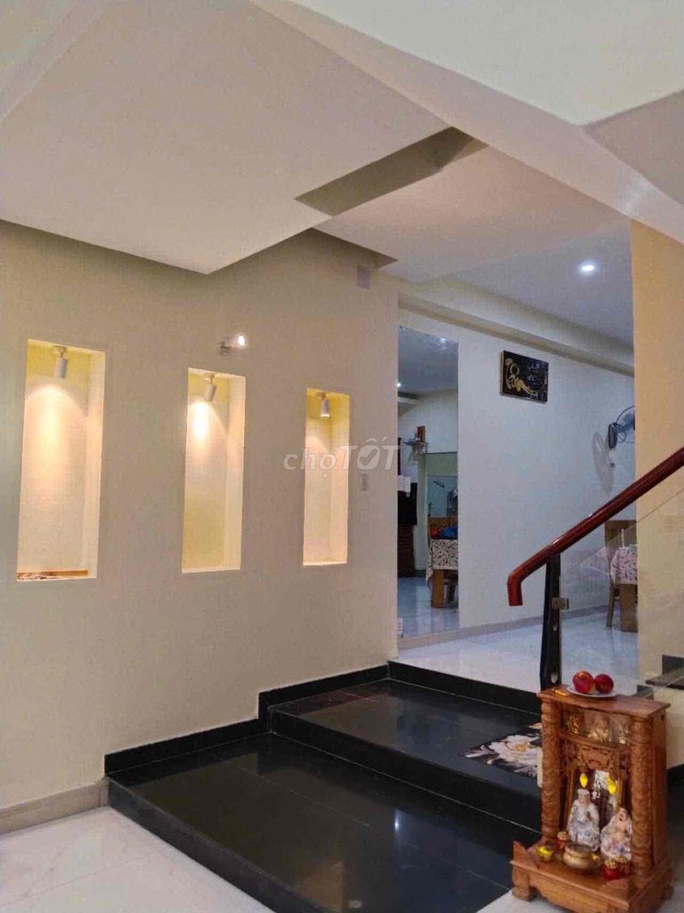 Rent · 3 bd · 200 м² · Quận 7, ул. Đường Nguyễn Văn Quỳ