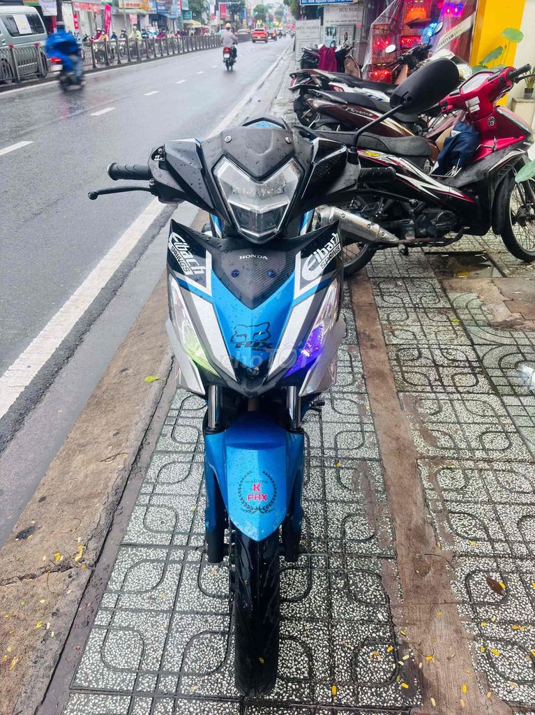 Honda Winner V1 2018 150i синий, черный, серебристый 76 462 км