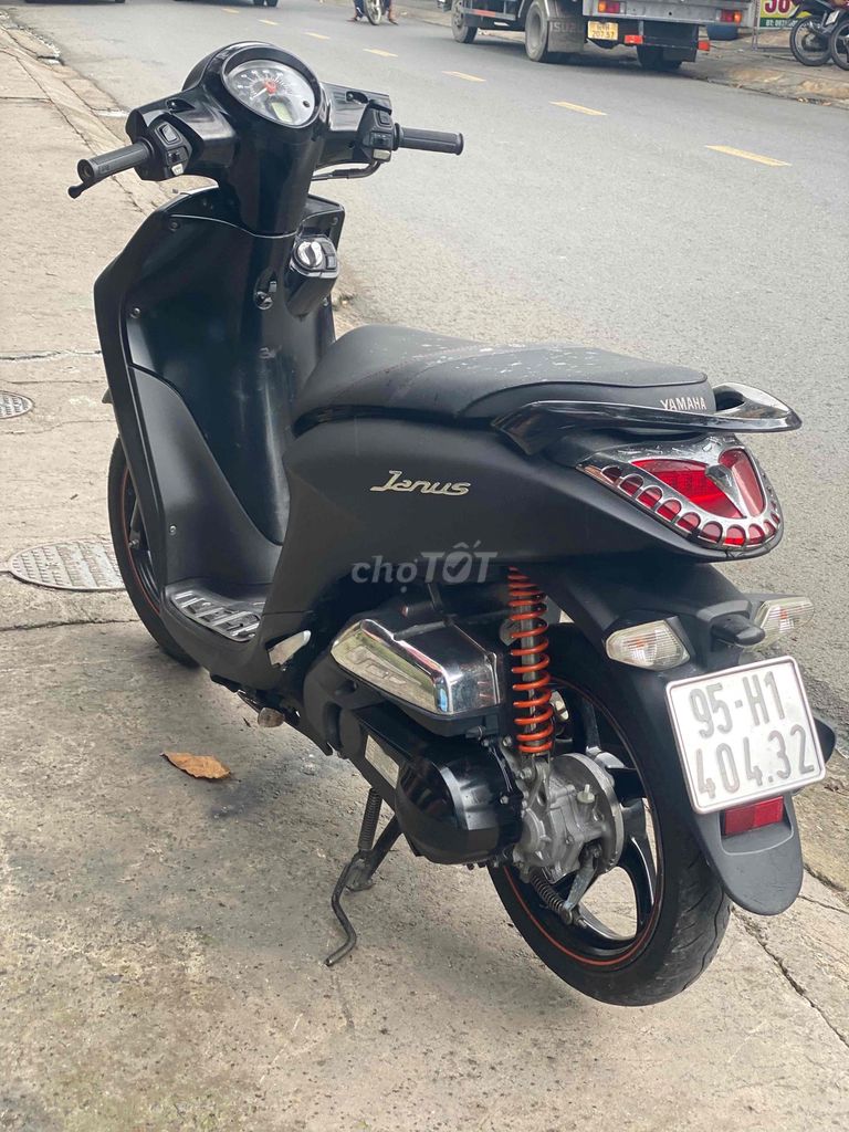 BÁN XE JANUS KHOÁ SMK. ZIN EM CHẤT. Mua bán Xe máy tại Thành phố Thủ Đức Tp Hồ Chí Minh được đăng bởi Xe Máy Quốc Hằng góp 0 đồng hình 5