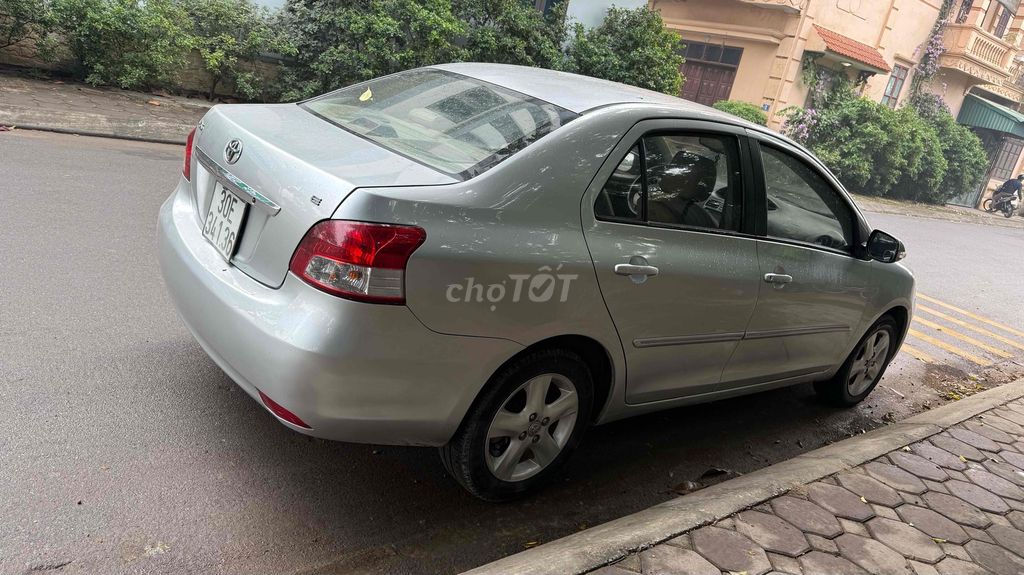 Toyota Vios Bạc Số sàn. Mua bán Ô tô tại Huyện Đông Anh Hà Nội được đăng bởi thành hải mua bán điện thoại cũ hình 2