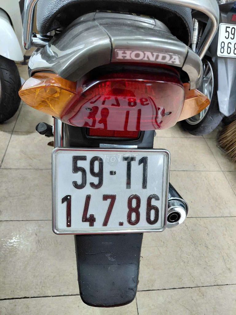 FUTURE1 , ĐẦU ET ,SM 27 ,ĐK 2001 BÁN ĐÚNG 15TRIEU. Mua bán Xe máy tại Quận Phú Nhuận Tp Hồ Chí Minh được đăng bởi Hùng hình 7