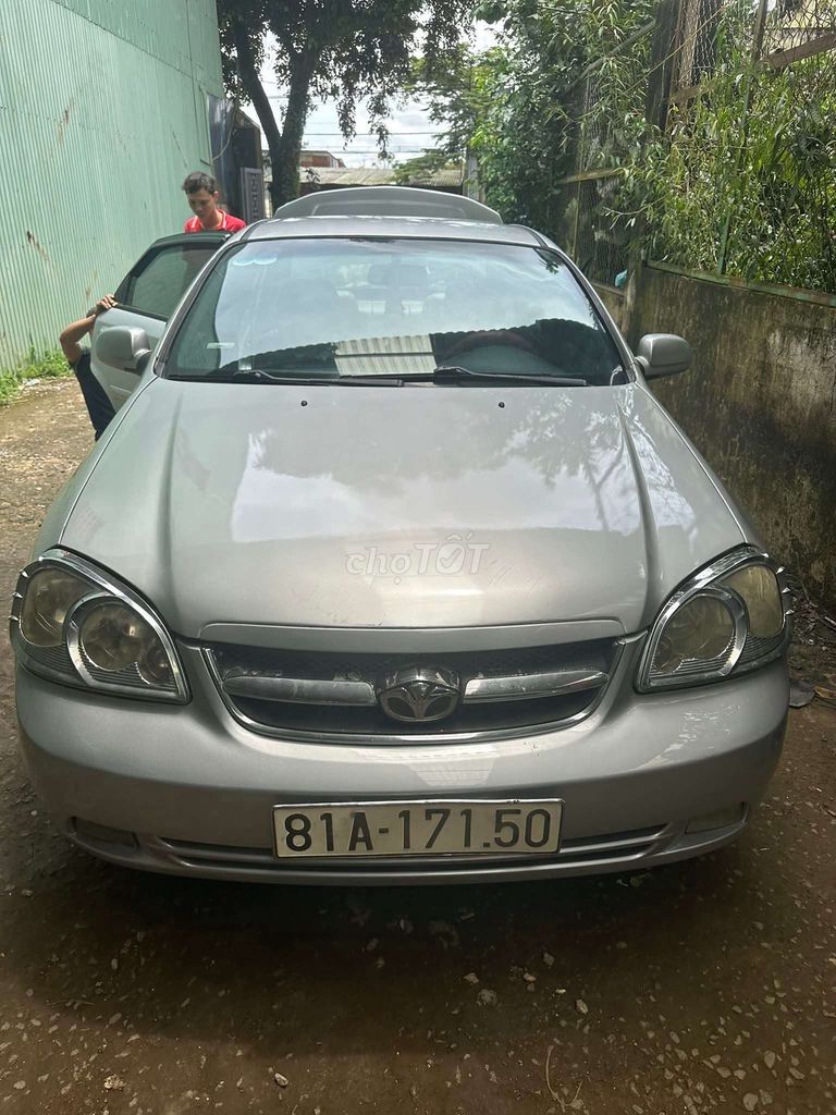 Laciti Ex 2009 số sàn máy 1.5 xe gia lai. Mua bán Ô tô tại Huyện Ia Grai Gia Lai được đăng bởi Ngo Thanh Long hình 1