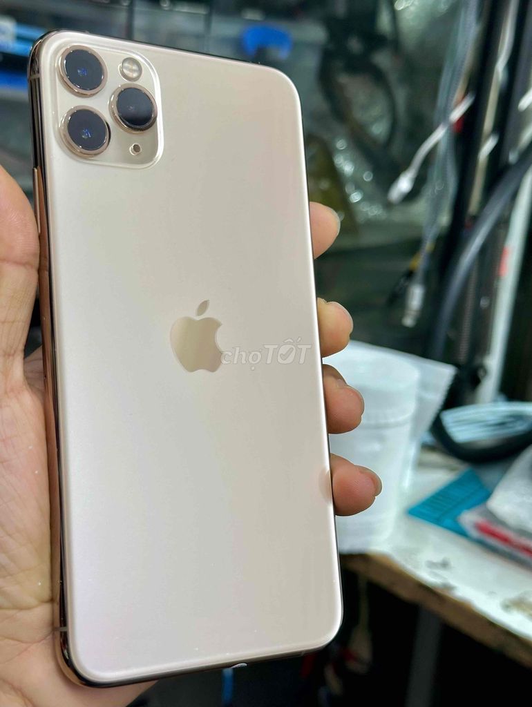 iPhone 11 Pro Max 512GB Vàng. Mua bán Điện thoại tại Quận Đống Đa Hà Nội được đăng bởi Hai hình 5