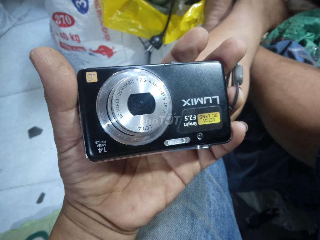 Ban máy ảnh  panasonic. Mua bán Máy ảnh, Máy quay tại Quận 12 Tp Hồ Chí Minh được đăng bởi vu hoang nam hình 1