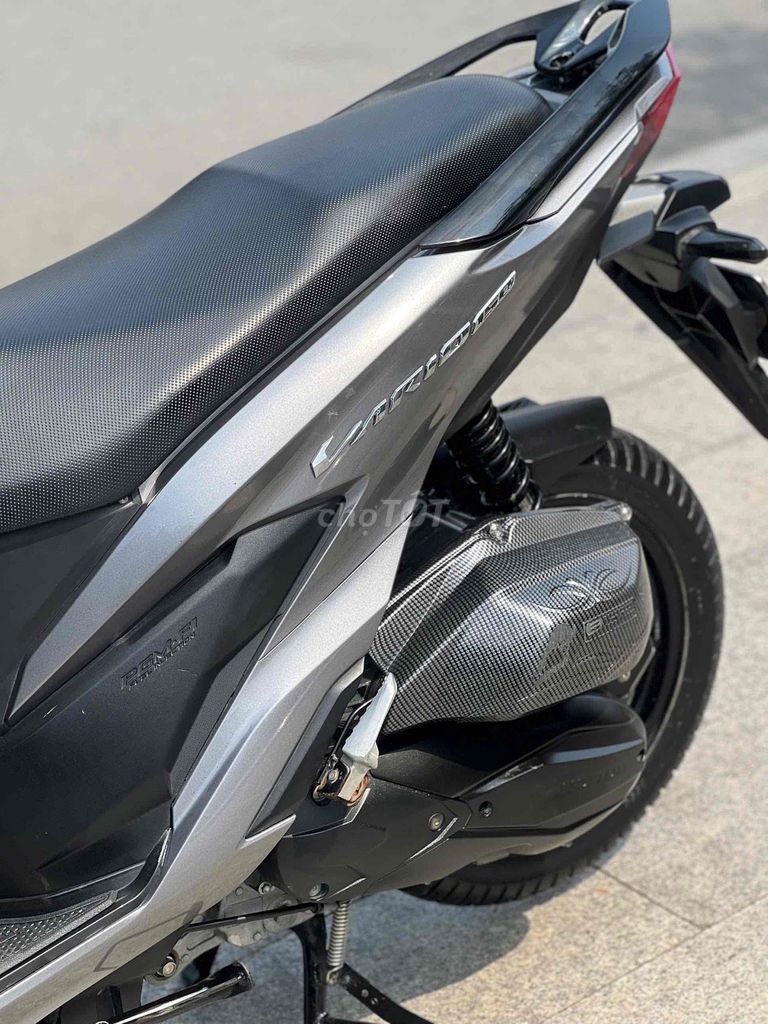 Honda Vario 150 2022 Xám đen 18.000km. Mua bán Xe máy tại Quận 11 Tp Hồ Chí Minh được đăng bởi Hưng Từ hình 11