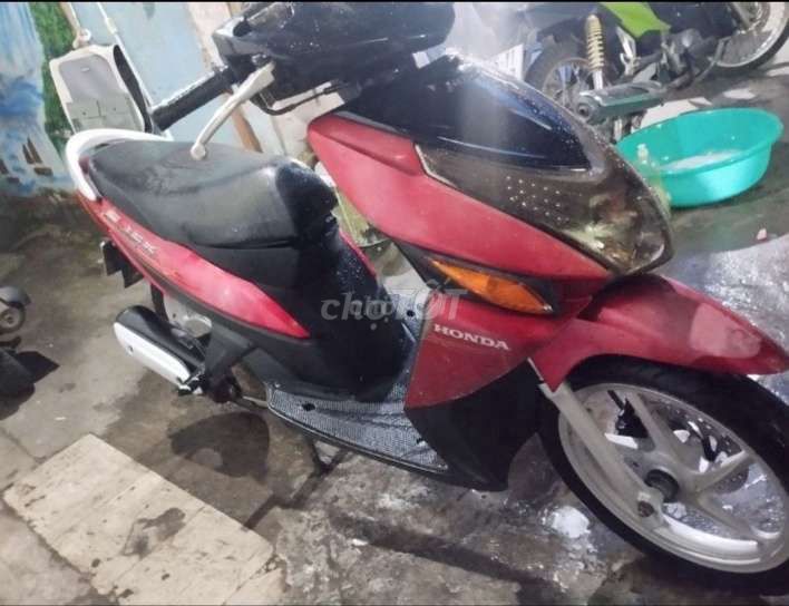 Honda Click màu Đỏ. Mua bán Xe máy tại Quận 12 Tp Hồ Chí Minh được đăng bởi ngan hình 1