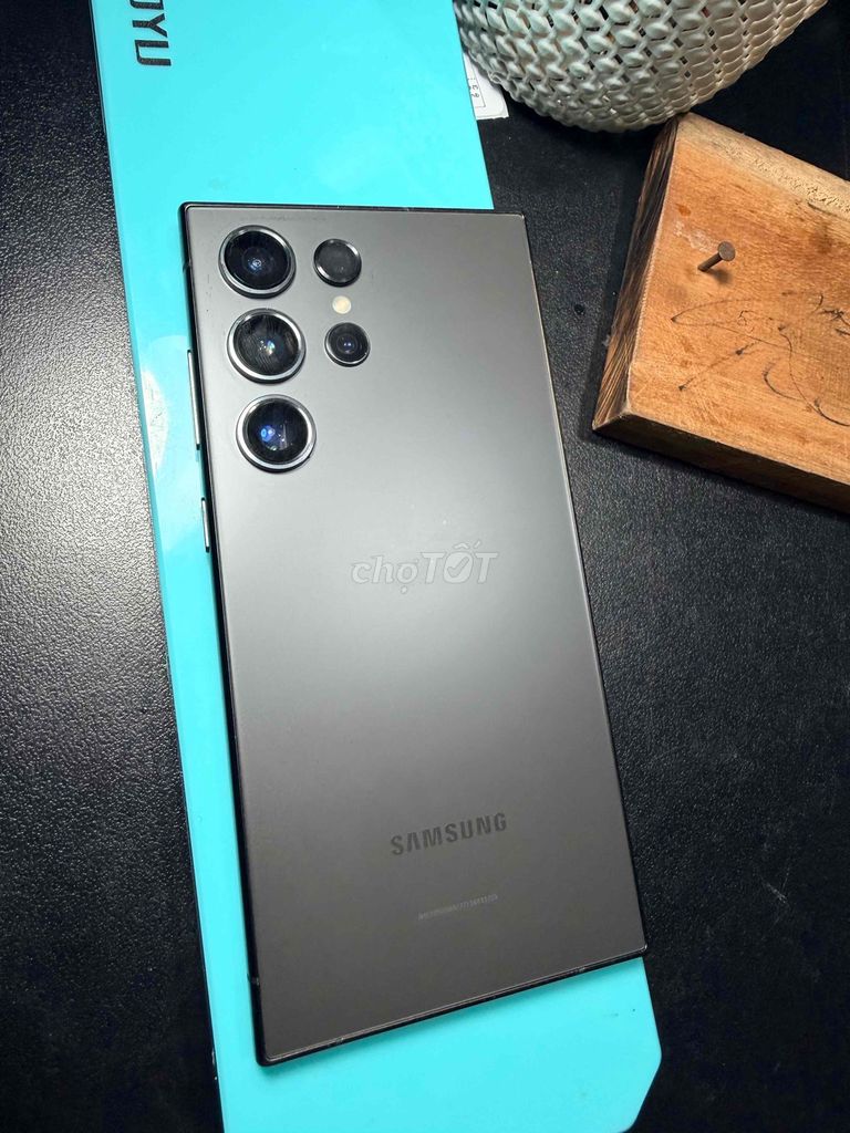 Samsung S24 Ultra 256GB Xám Đã sử dụng. Mua bán Điện thoại tại Thành phố Thủ Dầu Một Bình Dương được đăng bởi Bi hình 1