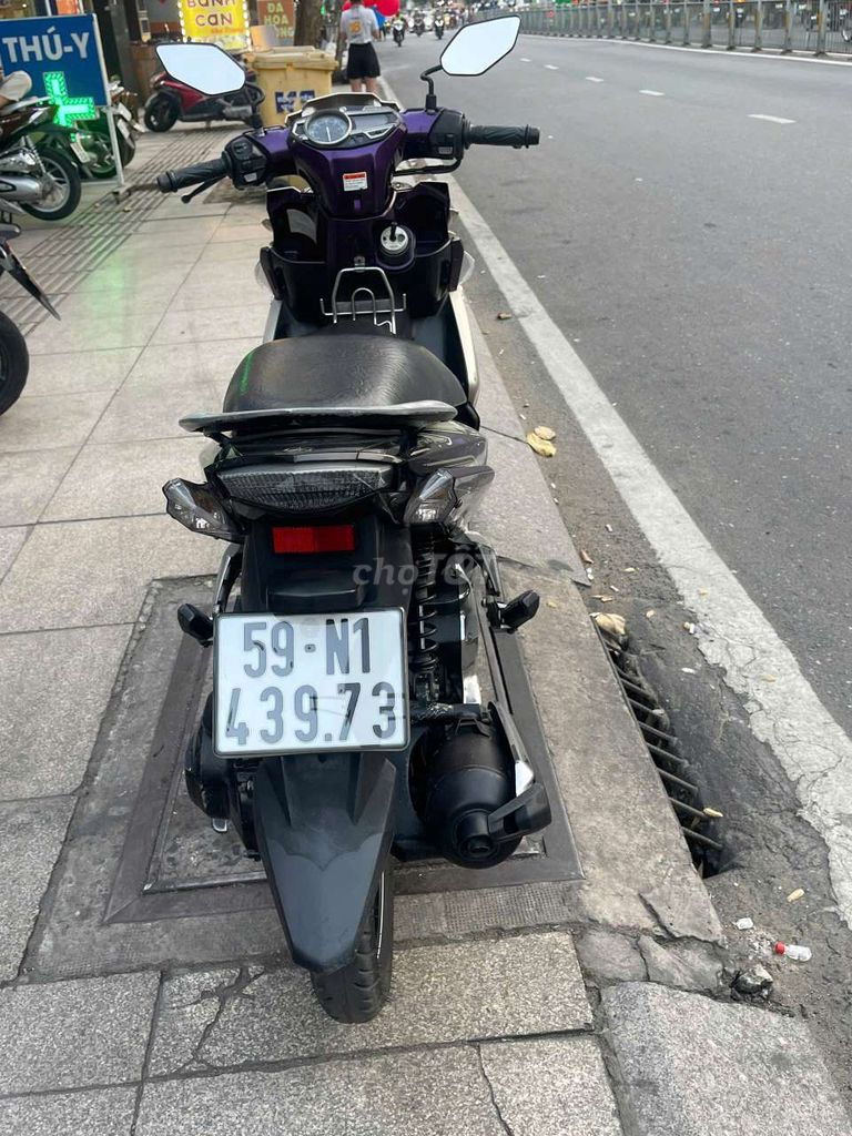 Yamaha Nouvo năm 2014 mới 90% biển số thành phố. Mua bán Xe máy tại Quận Tân Phú Tp Hồ Chí Minh được đăng bởi Tuanduy hình 5