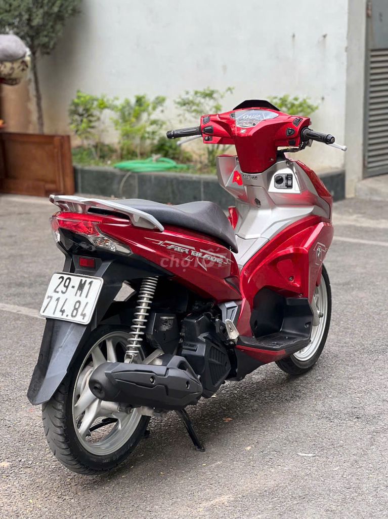 Air blade 125Fi, đèn led, khóa smartkey, 2019, zin. Mua bán Xe máy tại Quận Nam Từ Liêm Hà Nội được đăng bởi Em Nhung hình 4