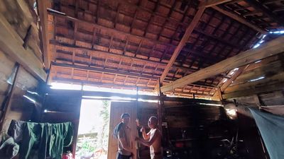 Nhà gỗ, 2 gian còn đẹp, gỗ cà chít. Mua bán Nội thất, đồ gia dụng khác tại Huyện Đắk Mil Đắk Nông được đăng bởi Lâm nguyễn